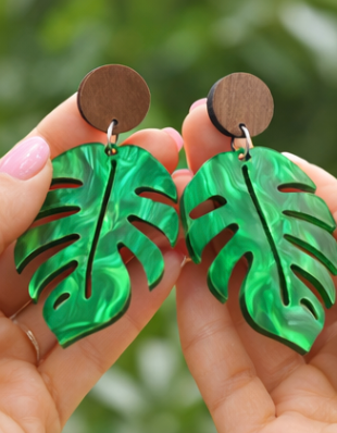 Monstera Leaf Pearl Acrylic Earrings – Tropical Statement Dangles
